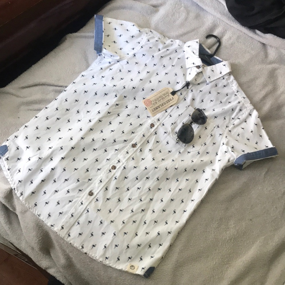 Free Planet Button down